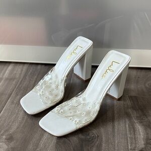 Lulu's White Daisy Women's Heels